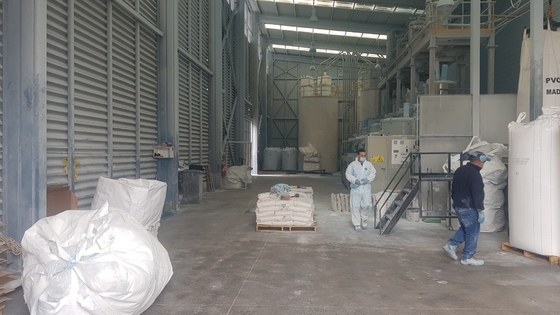 Pesatura mescolantesi della polvere completamente automatica trasportando sistema per l'estrusione del tubo del PVC