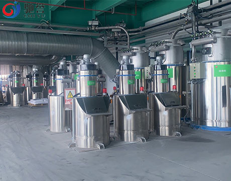 Sistema di miscelazione di dosaggio automatico dell'alimentazione per la linea di estrusori a pavimento SPC/WPC/LVT