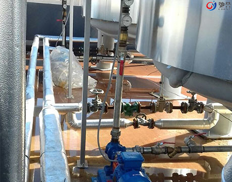Olio liquido che dosa il sistema di mescolanza con il carro armato pre mescolantesi